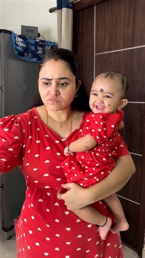 Crazy Dwani For You on Instagram: "నేను Mummy జట్టు 🫣🫣 #cute #viral #reels #crazyumaforyou #crazycherryboy #trendingreels #telugu #trending #cuties #cutebaby"