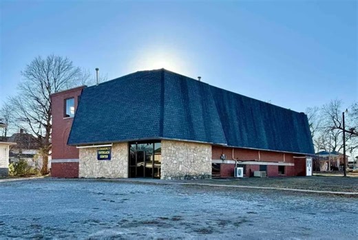 200 S 2nd St, Blackwell, OK 74631 | LoopNet