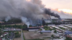 Aerials show wildfire destroying pig farm in Germany