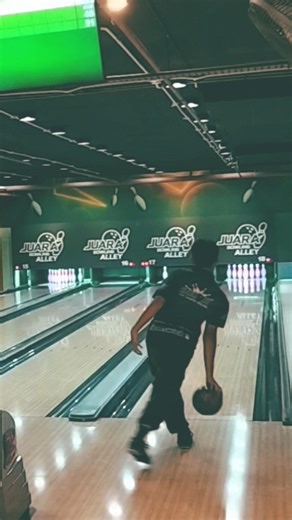 FIRST time trying string pins 🥀 #bowling #shorts