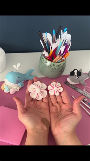 Creating Stunning Fondant Flowers