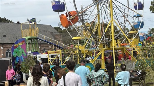 Riders thrown from Ferris wheel near Baton Rouge