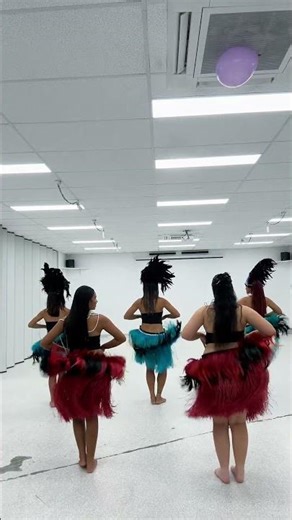Feel the Rhythm of Tahiti! 🌺 Ori Tahiti Dance Vibes ✨ #tahitiandance #oritahiti