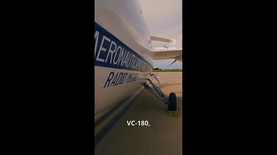 Pratica di Mare: ecco il P180 dell'Aeronautica Militare, è l'aereo con i baffi