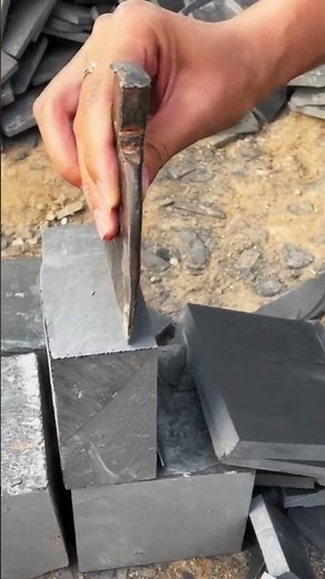 Skill in splitting stone for controlled shaping and clean breaks