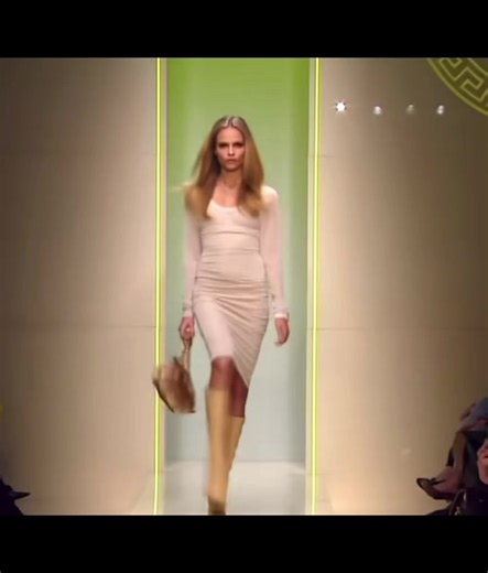 #natashapoly🇷🇺 for #versaceF/W2005#fashiontiktok #fyp #parati