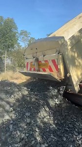 2.1K views · 13 reactions | ‼️MMM TRANS BUILDING ‼️ . Buldoexcavator pentru lucrări de terasamente, fundatii si amenajäri terenuri Basculă 8x4 pentru transport agregate, pământ, moloz sau materiale de constructii | MMM Trans & Building | Facebook