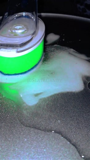 Lofi Alien👽💚Sponge Scrub on Smooth Metal