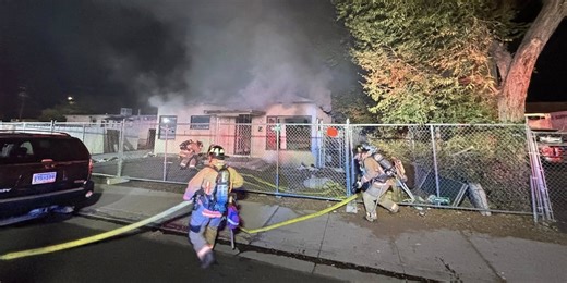 Reno firefighters extinguish house fire