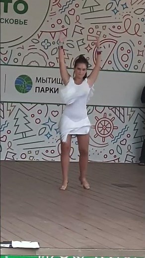 just 14 years old girl what beautiful dance