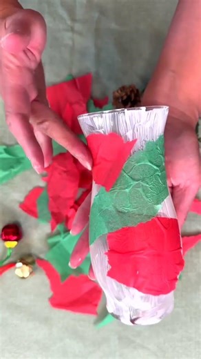 Easy DIY Holiday Craft Kids Will Love 🎄✂️