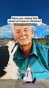 Add this colourful heritage town to your Victoria Bucket List 🎨 It’s no wonder Yarram is one of Australia’s premier street art destinations with over 25 vibrant murals to find across town by world-renowned street and silo artist Heesco Khosnaran 🖌️ My favourite murals not to miss: 🧰Mechanics Institute building (also lit up at night)! 🦚Lyrebird mural on the rear of Betta Home Living Building 👩‍🍳1970s kitchen mural inside Cafe Aga 🐬Dolphins on the Wynne’s Building 🌊Mural on the Water Tank 
