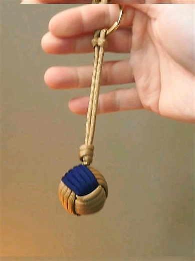 Monkey's Fist Keychain #diymonkeyfistkeychain #monkeyfistkeychain #monkeyfisttutorial #newyearmonkeyfistkeychain #diyhandmade