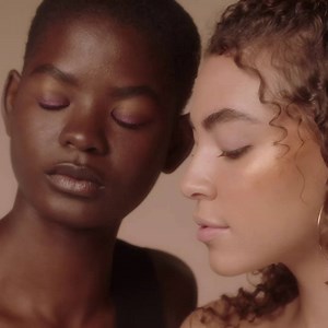 588K views · 505 reactions | Blinded by the (high)light ✨  The newest members of the FentyBeauty Killawatt highlighter family are here: https://seph.me/2LsET6z | Sephora | Facebook