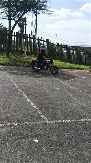 1K views · 17 reactions | I offer bike riding lessons , 0795344624 WhatsApp for more information#fyp #fypシ゚ #fbreelsfypシ゚viralシ | Mlungisi Fixer Mbuyazi | Facebook