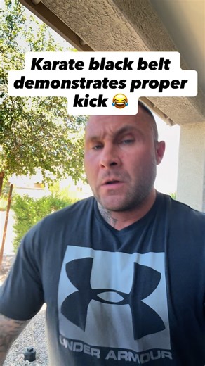 176K views · 980 reactions | When I see a good fight video and some random dude interrupts it to show you proper technique 臘‍♂️#mma #ufc #kick #funny #funnyvideos #viral #trending #americano #america #2025 #fighting #fighter #boxing #karate | Mikey Genchi | Facebook