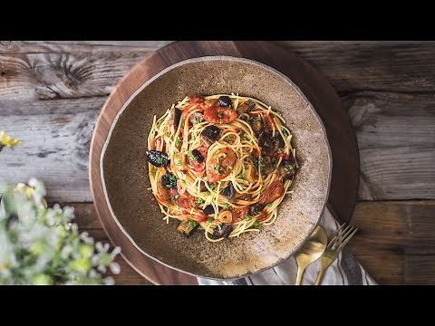 Μακαρονάδα με μελιτζάνες, ντοματίνια και σκόρδο! | Τιμολέων Διαμαντής