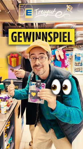 „Brudi, was muss ich machen, damit ich gewinne?“ „Atme tief durch. Ich fang vorne an.“ 😅 So läuft’s wirklich 👇 🛒 1. Zeig uns deinen Einkauf oder dein fertiges Gericht 🏷️ 2. Tagge @edeka.berlin #️⃣ 3. Nutze #edekaberlin 💛 4. Folge @edeka.berlin Wir reposten regelmäßig eure Beiträge und verlosen jeden Monat 2× 50 € Einkaufsgutscheine unter allen Teilnehmenden. 💸✨ 👉 Teilnahmebedingungen findest du in der Bio. #edekaberlin #gewinnspiel | EDEKA Berlin