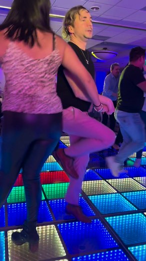 8.5K views · 593 reactions | Quien se atreve a bailar con el Cumbiambero del Pueblo Israel Alvarez Landa y se sacan los pasitos prohibidos? | Israel Alvarez Landa | Facebook