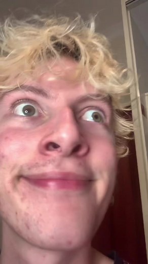 There are more in the drawers beneath them lmao @Pringles #foryoupage #pringles #fy