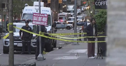 2 men shot to death overnight in Hell's Kitchen
