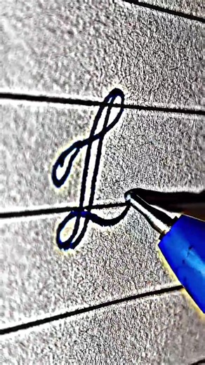 Satisfying Cursive Handwriting ✍️ Letter 'L' #shorts #satisfying#calligraphy