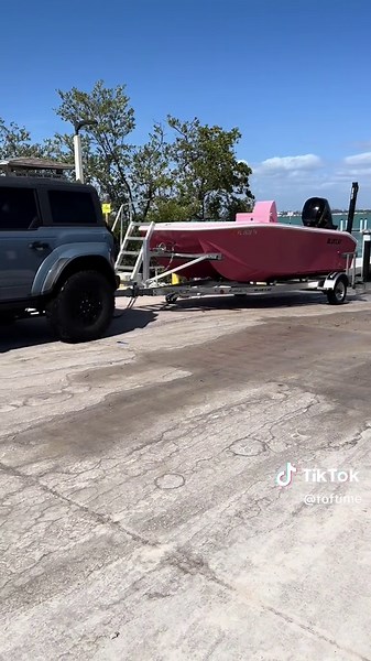 Enjoy Your Next Boat Day in Florida