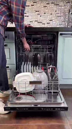 7.4K views · 19 reactions | You have more options than you realize when it comes to loading your dishwasher, especially if it's from KitchenAid. #KitchenAidCanada #KitchenAidDishwasher | KitchenAid Canada | Facebook