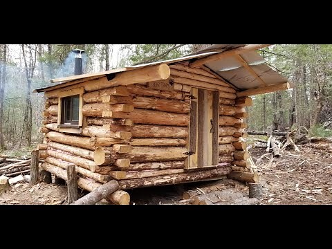 Tiny Off-Grid Hunter/Trapper Log Cabin: Working on The Logs.