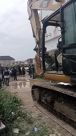 Construction Site Activities: A Day on the Job