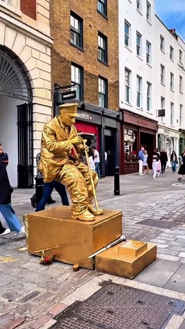 Mr. Goldman. #livingstatue