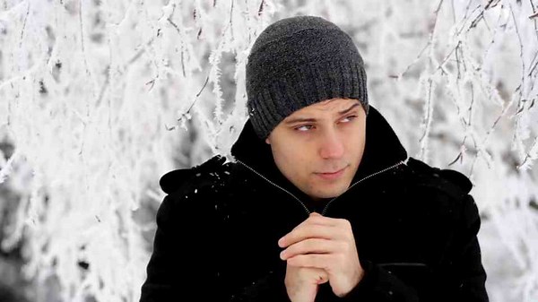 7 Actions You Should Avoid If You're Experiencing Frostbite