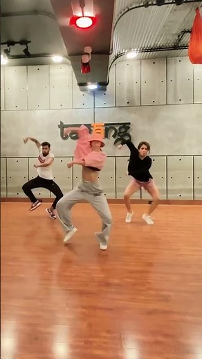 Disha Patani Dance Moves