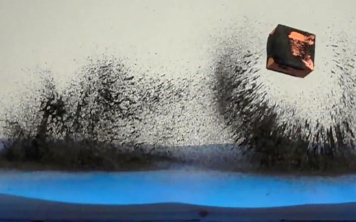 当磁场的吸附力可视化，太震撼了！