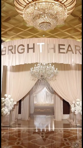 Bridal Entrance #bridalentrance #weddingdecoration #decortieccuoi #weddingdecor #willingwedding #intimatewedding