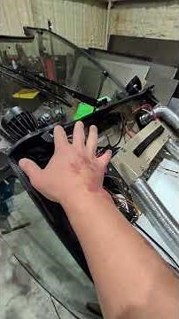 John Deere 2025R Mauser Cab - What's inside the roof? #1025r