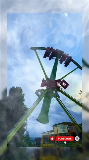 This Extreme Swing Defies Gravity!#ride #adventure #shorts #viral #viralvideo #viralshorts #ytshorts