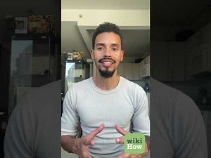 How to Tell if a Guy in Middle School Likes You