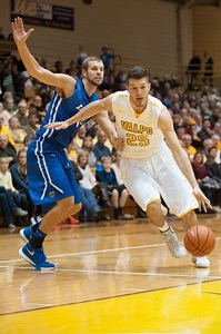 Valparaiso guts out resume-building win at Rhode Island