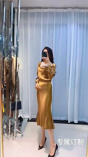 Shiny liquid satin dress