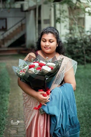 Let’s capture your unforgettable graduation moments. 👩‍🎓📷