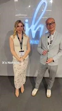 Come interview designers with us at Chicago bridal market 💋