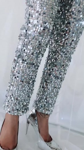 Sequin Dress...Contact us on instagram for more details @_curious_girl_ #shipra_singh_couture #shipradesigns #Sequindress #tiarasisters #sequinpant