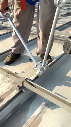 Hand Lever Clamp Pulling Heavy Roof Frame Beams