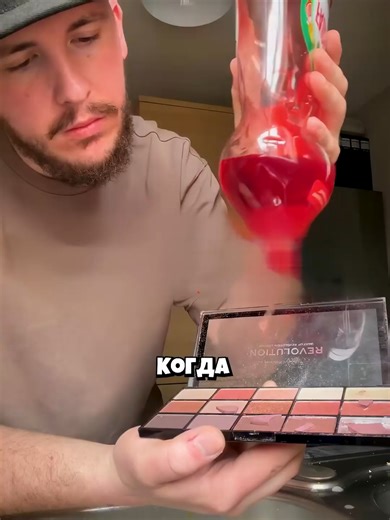 Tesla, «Тесла» — американская компания, производитель электромобилей, зарядных станций, солнечных батарей и систем для накопления электроэнергии. В отличие от большинства автопроизводителей компания самостоятельно продает автомобили без участия дилеров, также управляет бизнесом по зарядке электромобилей на собственной сети зарядных станций и осуществляет пилотные проекты предоставления сервисов беспилотного такси.Компания Tesla (основанная как Tesla Motors) была зарегистрирована 1 июля 2003 года