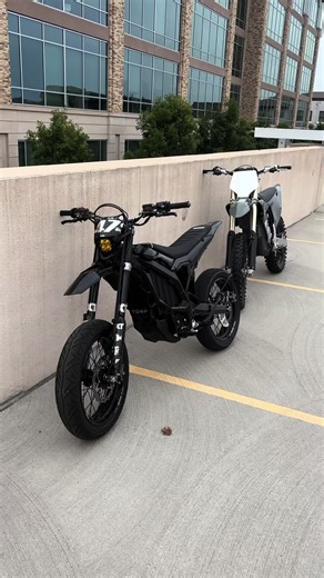 Sur Ron Ultra Bee review: Riding just for clips?
