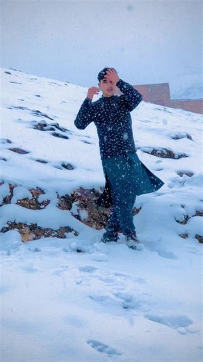 Enjoying Musam Snowfall Moments