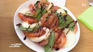 Throwback bei #MeinLokalDeinLokal: Der erste Gang ist serviert im Ponderosa. Und Kamil sieht gar nicht glücklich aus. Er hat ein Bruschetta Pomodoro bestellt und es fehlt etwas: Nämlich das Bruschetta. Kann die Vorspeise die anderen Gastronomen überzeugen?🤔 #MLDLThrowback #watch | Mein Lokal, Dein Lokal