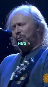 Barry Gibb Performing as the Last Bee Gee. I love his sense of humor and his is one of the greatest song writers in the world 🌎 and best singer. Please support my work by sending a small gift. Thank you for your support. | Roberto Carreón Saenz