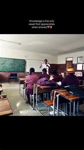 Grade 12 Motivation: Sharing Knowledge to Inspire Success